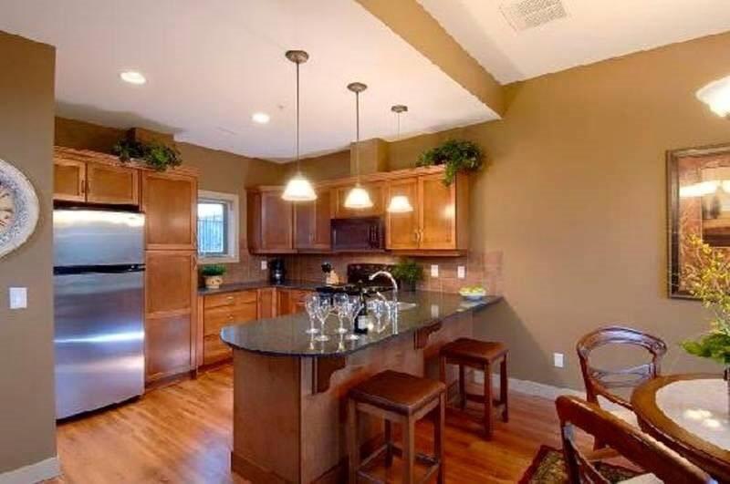 Bellasera Tuscan Villas By Associated Property Management Kelowna Exterior photo